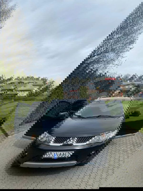 Mitsubishi Outlander II 2.0 DI-D 4WD Inform 2007