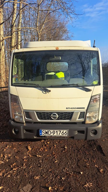Nissan NT 2015