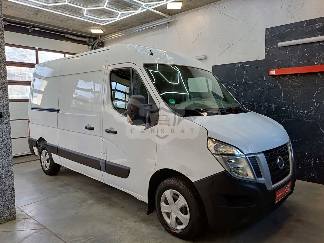 Nissan NV400 2017