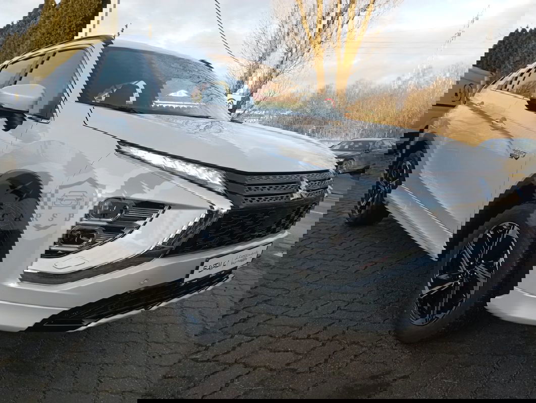 Mitsubishi Eclipse Cross 2.4 PHEV Instyle Plus 2022