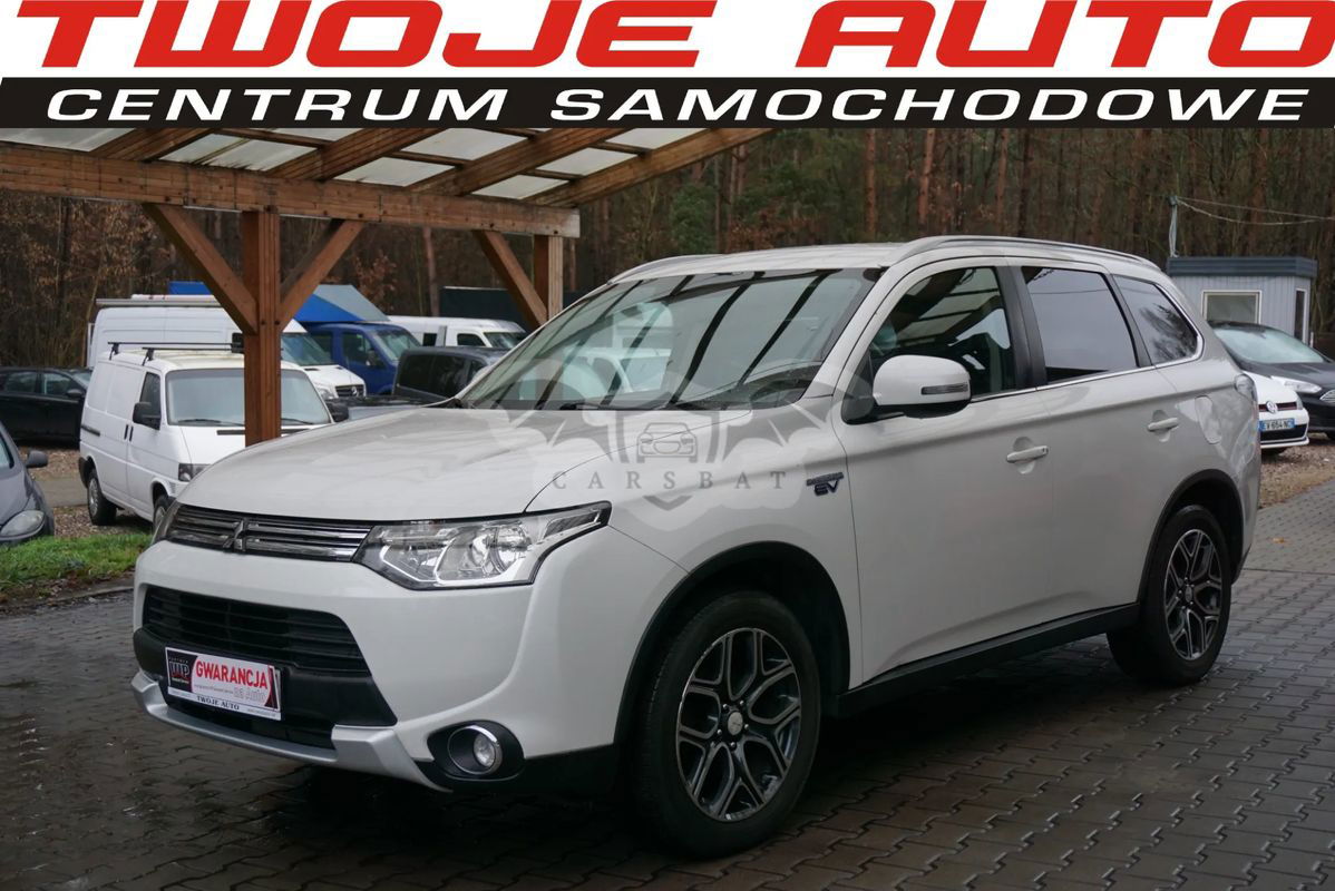 Mitsubishi Outlander III PHEV Instyle NAVI 2014