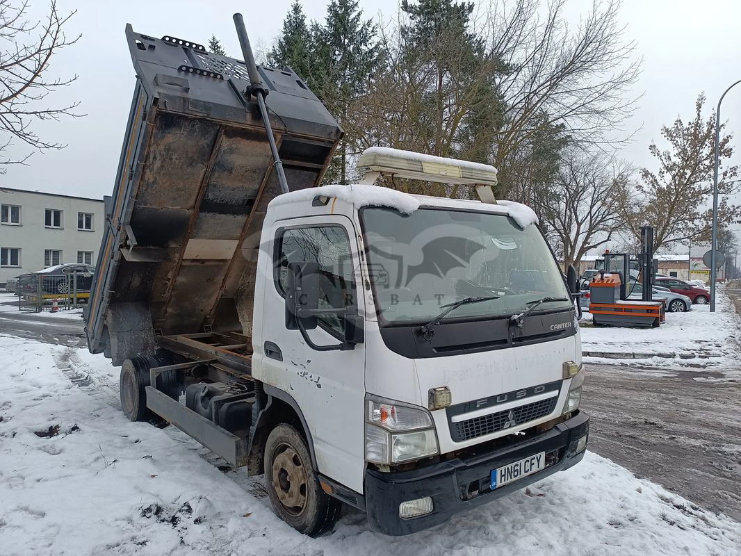 Mitsubishi Fuso Canter 2011
