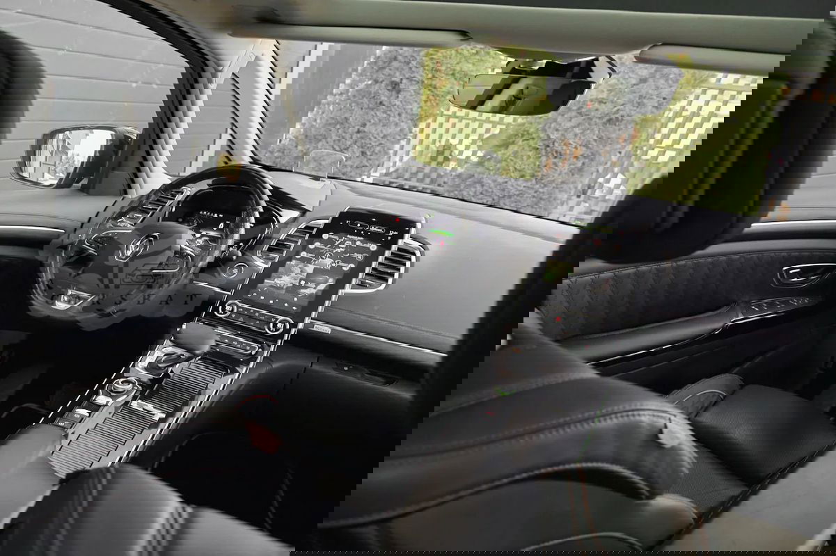 Renault Espace V 1.8 TCe FAP Initiale Paris EDC 2020