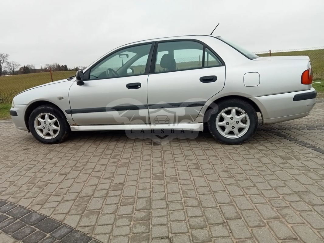 Mitsubishi Carisma II 2000