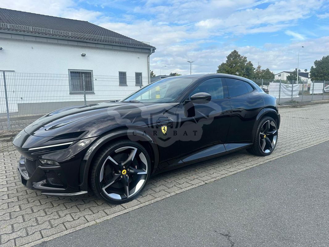 Ferrari Purosangue 2024