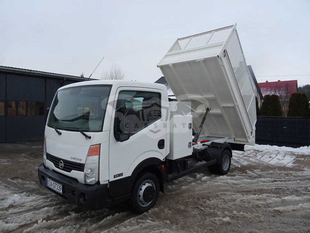 Nissan NT 2012
