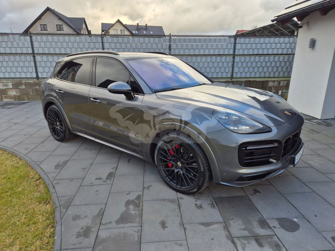 Porsche Cayenne III GTS 2021