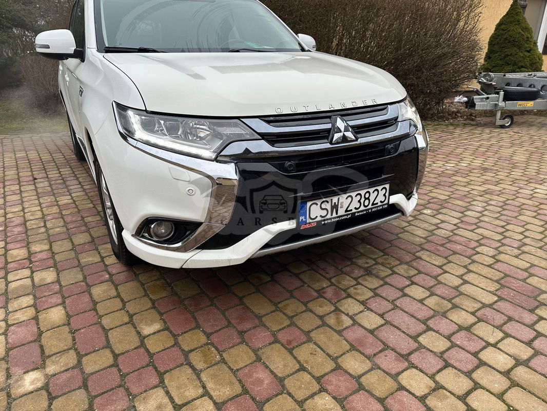 Mitsubishi Outlander III 2.0 4WD Plug-In Hybrid Plus 2017