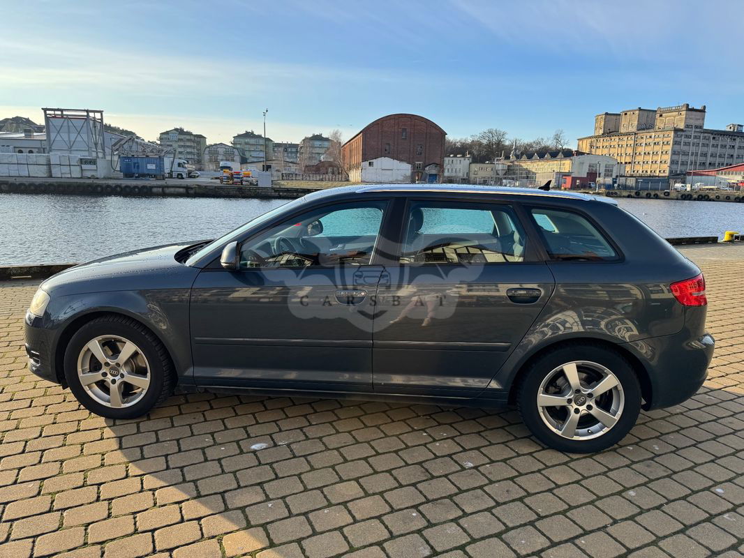 Audi A3 8P 2.0 TDI Sportback DPF (DSG) S tronic Attraction 2009