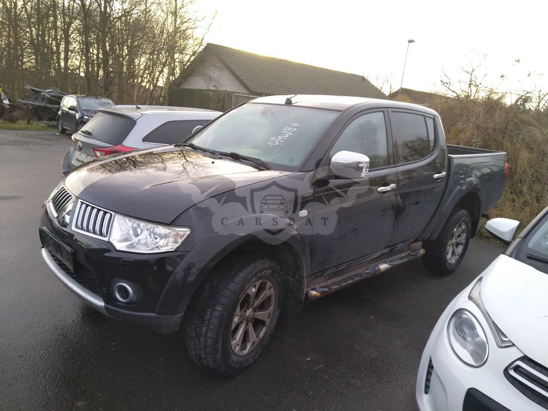 Mitsubishi L200 2012